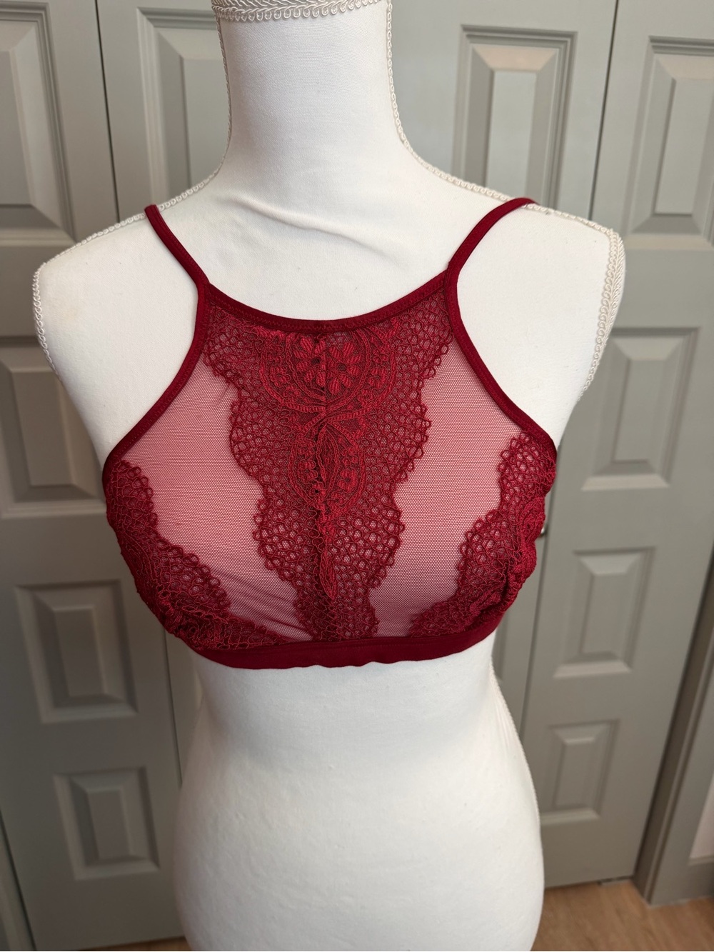 NWT  Victoria's Secret Red High-Neck Lace Bralette